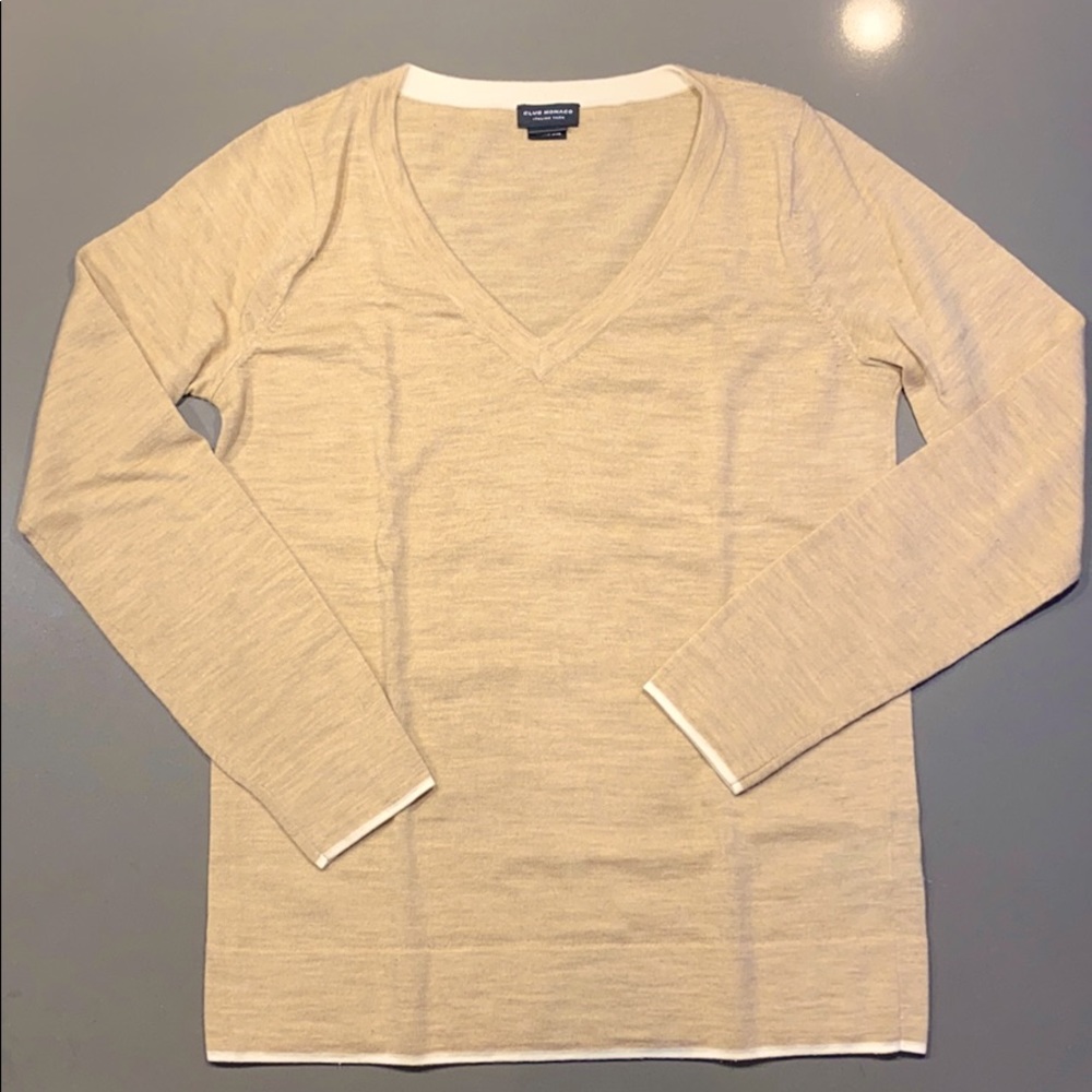 Club Monaco fine-knit 100% wool sweater